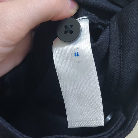 Everlane | The Fixed-Waist Stretch Cotton Pant | Black | Size 2 - Picture 7 of 10